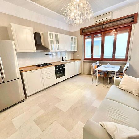 Regina Elena Apartments Pescara Eksteriør bilde
